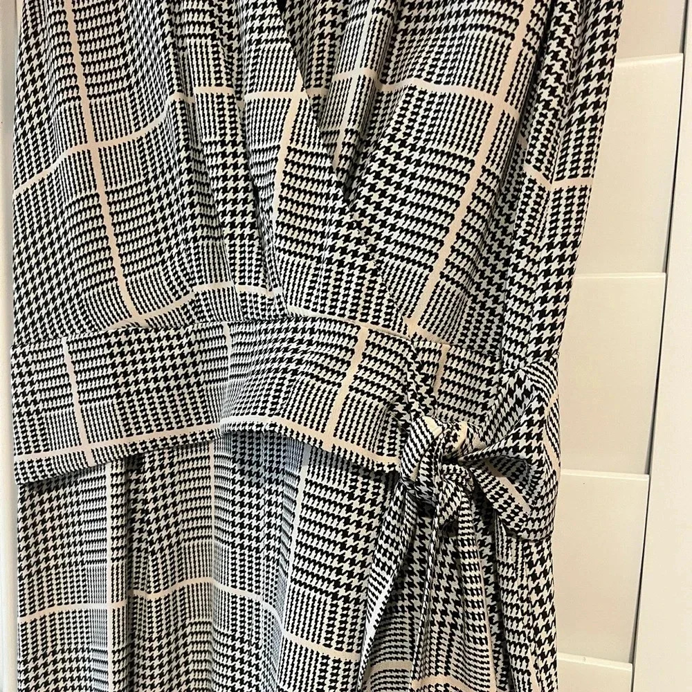 L’AGENCE EUC Julia Plaid Checkered Silk Jumpsuit - Picture 7 of 13